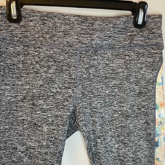 Lularoe Jade Athletic Capris - Picture 2 of 11